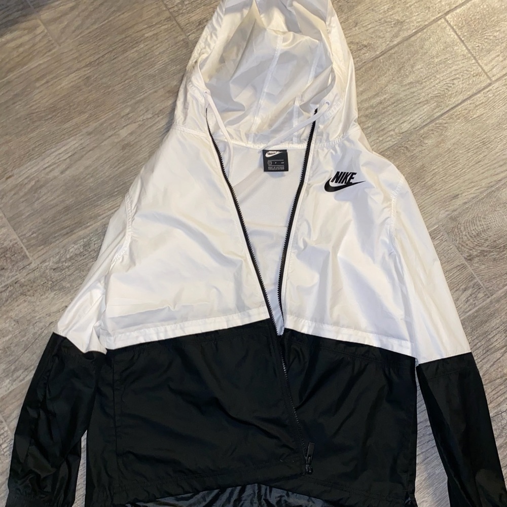 Women’s White and Black Nike Windbreaker